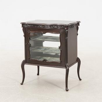 Side table/display table Louis XV style first half of the 20th century.