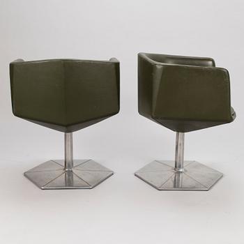 VOITTO HAAPALAINEN, a pair of 1970s 'Prisma' armchairs for Martela.