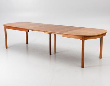 Carl Malmsten, Dining table with 2 armchairs and 6 chairs, 'Ambassador', Åfors Möbelfabrik, second half of the 20th century.