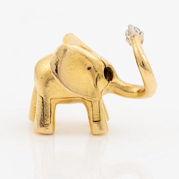 Ole Lynggaard hänge 18K guld i form av elefant  med en rund briljantslipad diamant.