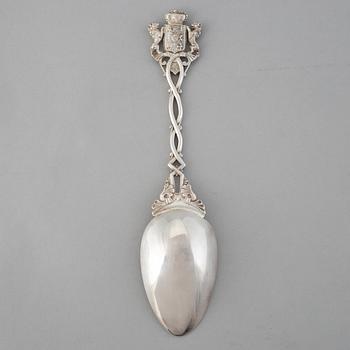 Firma Alexandre Gueyton, 12 st skedar, silver ur Youssopovs Skandinaviska servis, Paris, 1800-talets andra hälft,