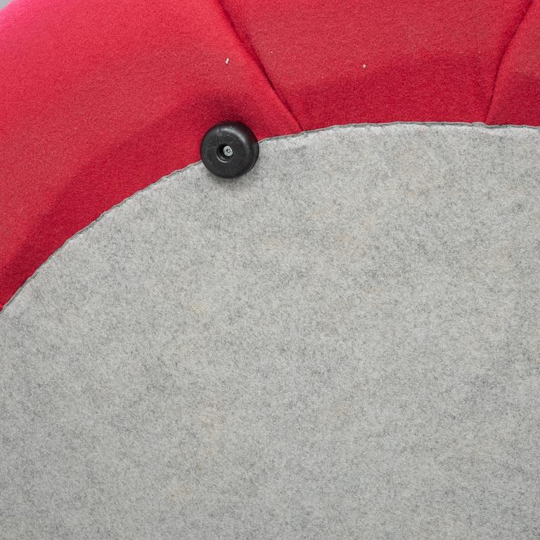 Busk+Hertzog 'Bubbles' seat, Plus Halle.