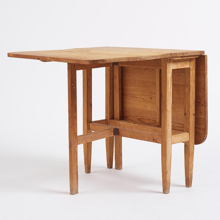 Göran Malmvall, a drop-leaf table, variant of model "128", sports cabin furniture, Karl Andersson and Söner, 1940s.