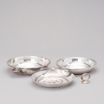 KAROTTER, 2 st, försilvrad, Mappin & Webb, England 1900-tal.
