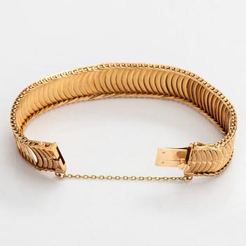 A ca. 17K gold bracelet. Foreign hallmarks.