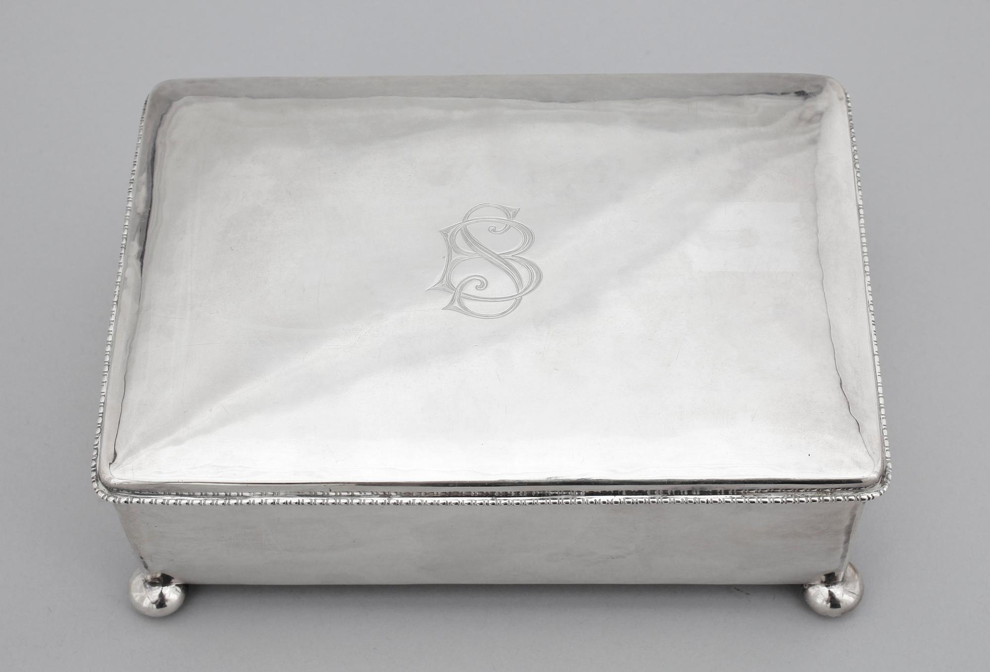 CIGARRSKRIN, silver, K. Andersson, Stockholm 1943. Ca 678 g.