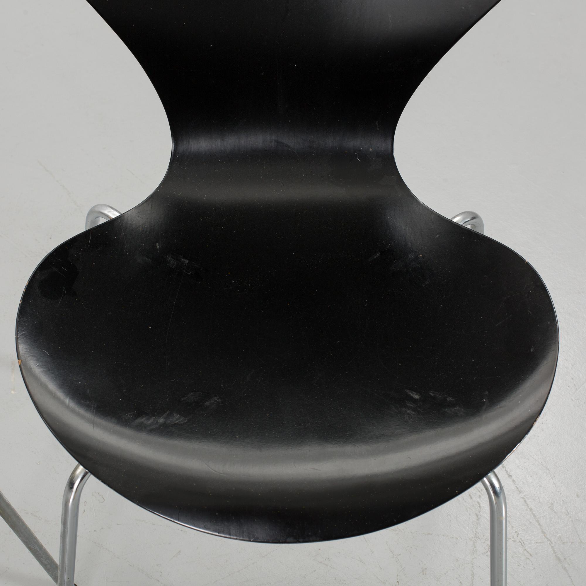 ARNE JACOBSEN, a set of three Sjuan chairs Friz hansen Denmark 1980.