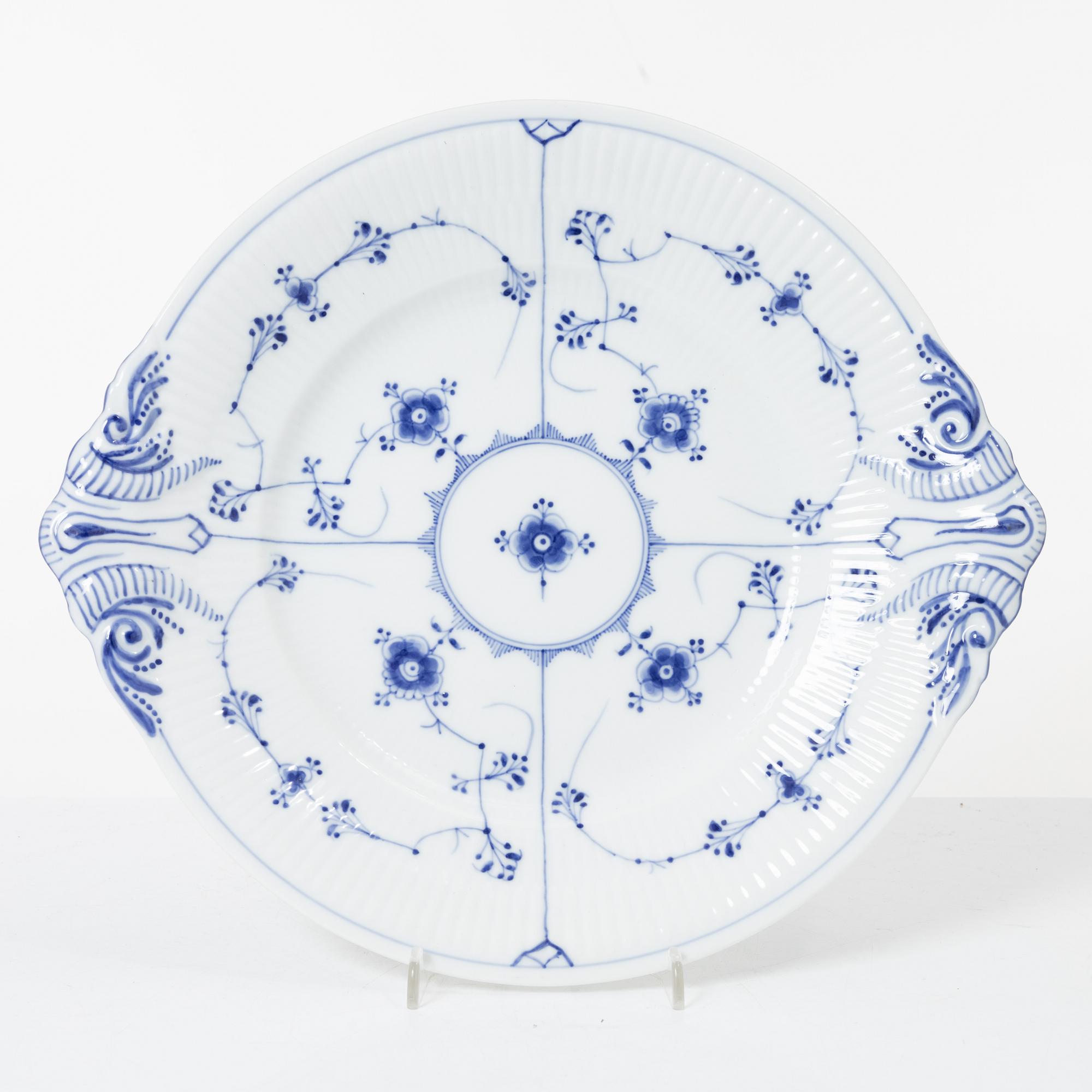 Royal Copenhagen, dinner and coffee service, 81 pcs, Blue Fluted, Full and Half Lace.