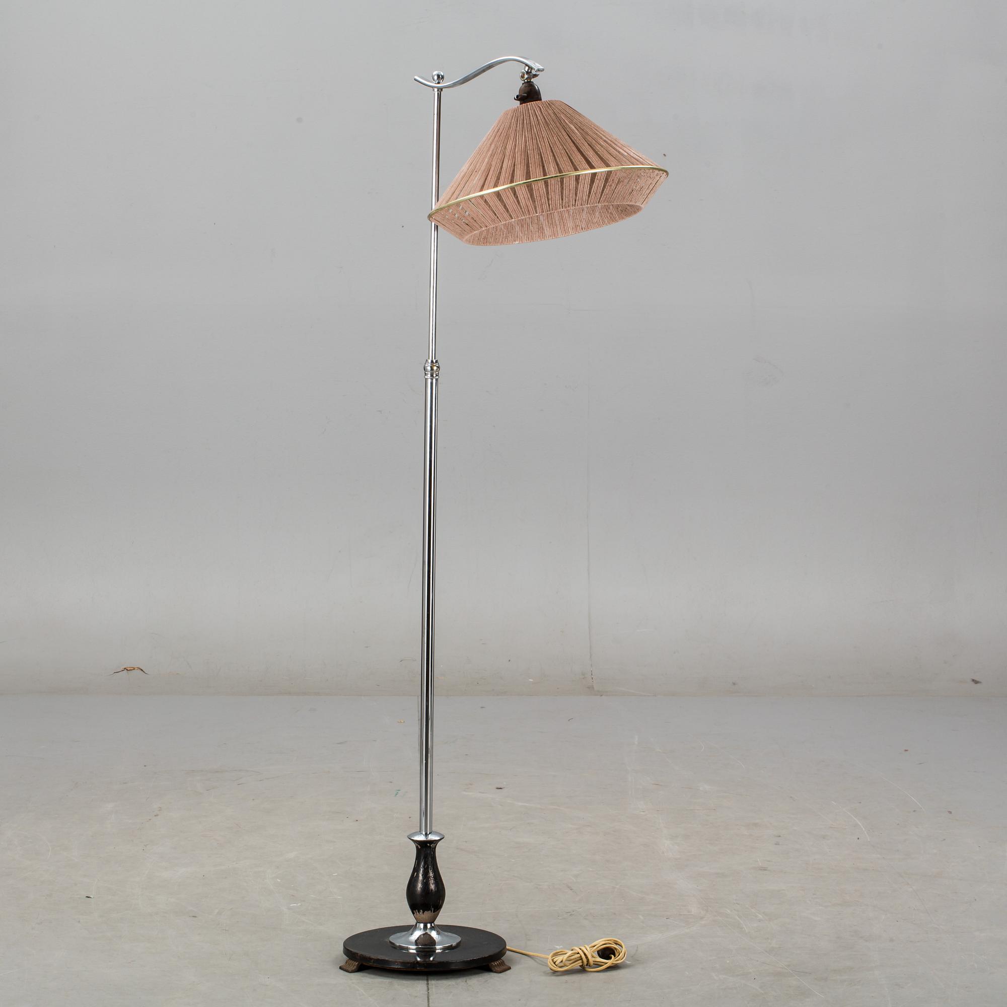 GOLVLAMPA, art deco, 1900-talets först hälft.