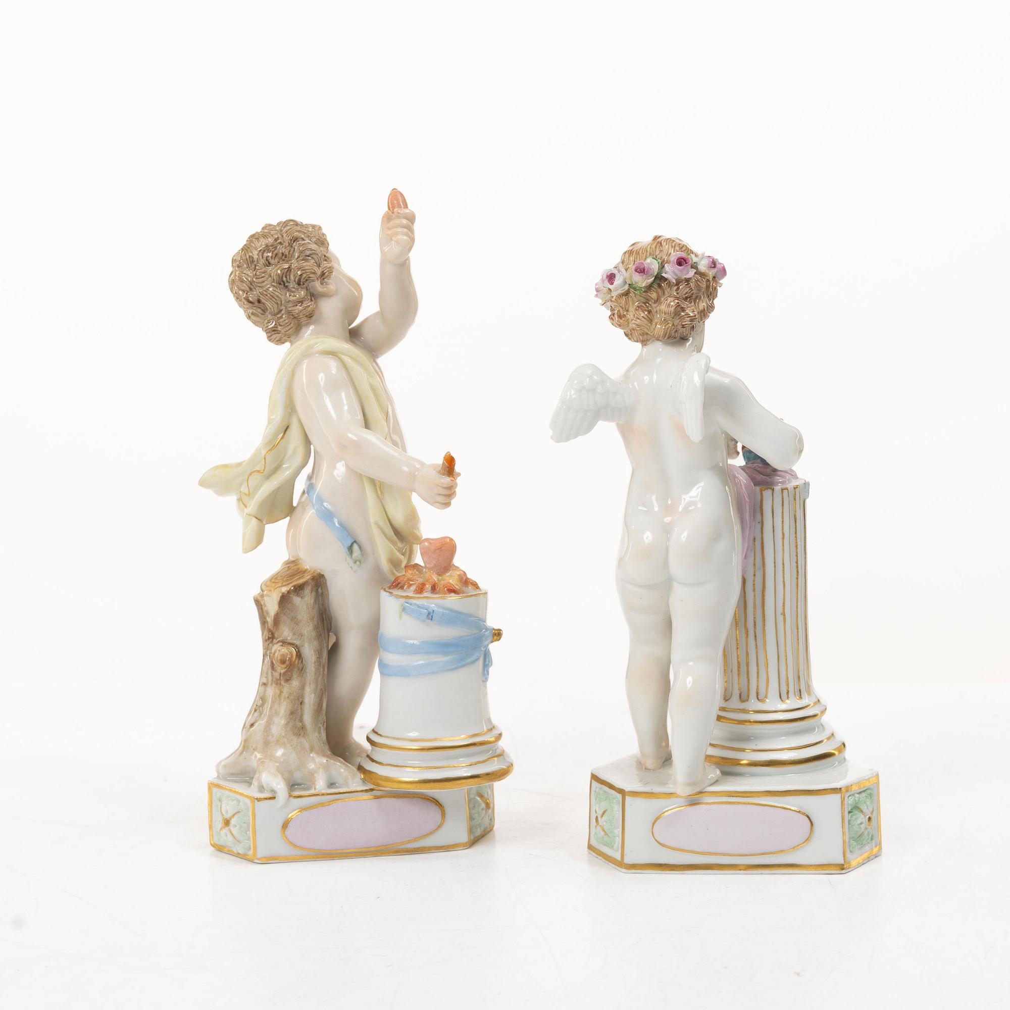 Meissen, A pair of porcelain figures, "Je les punis" and "Je les unis", from the "Devisenkinder"-series, around 1900.