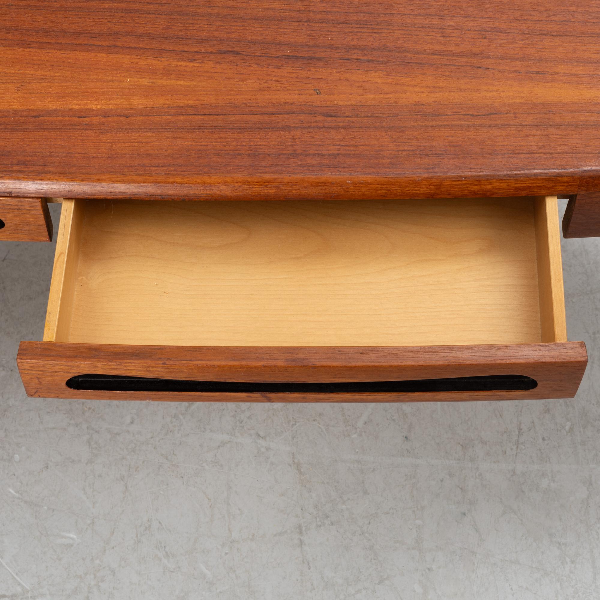 Johannes Andersen, coffee table, "Capri", Trensum, 1960s.