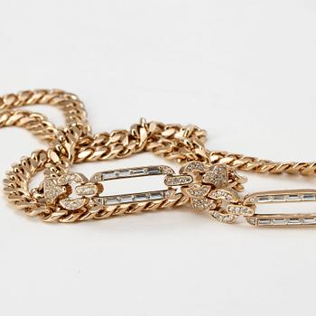 OSCAR DE LA RENTA reportedly, a gold colored necklace, not marked.