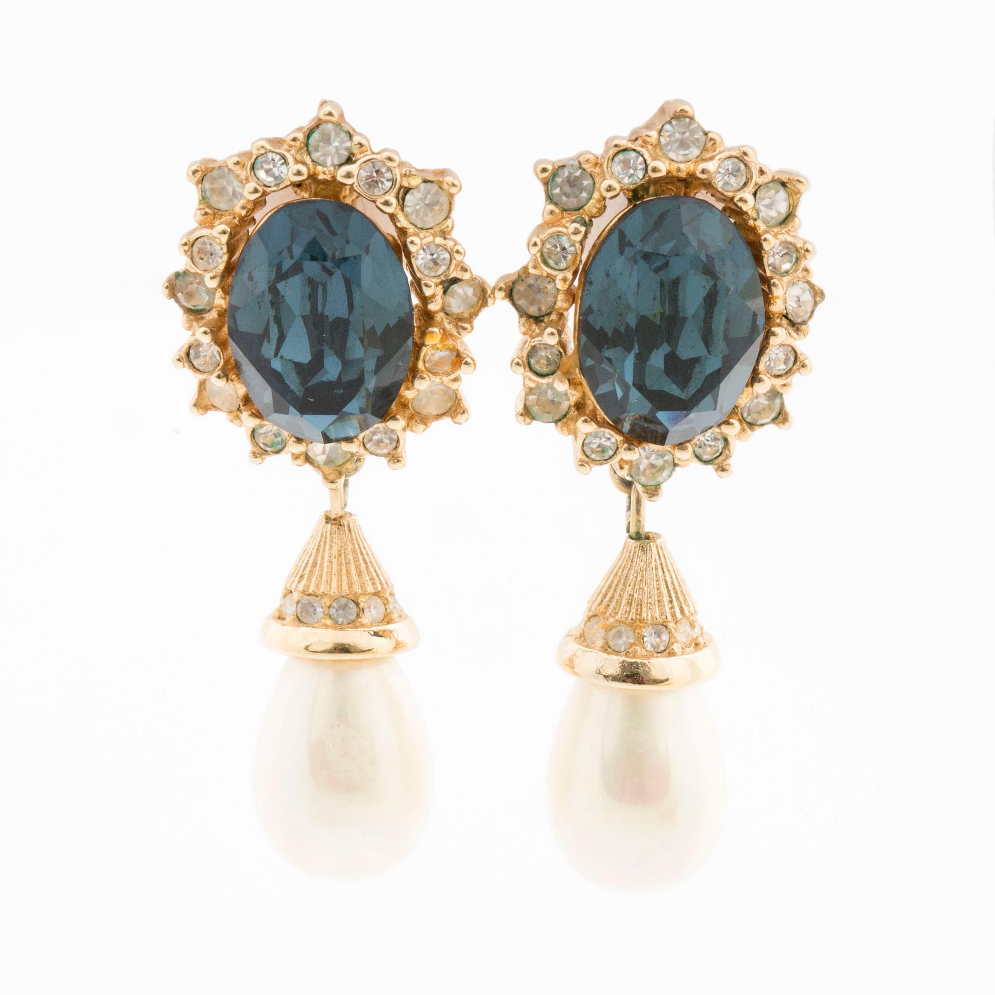 CHRISTIAN DIOR,