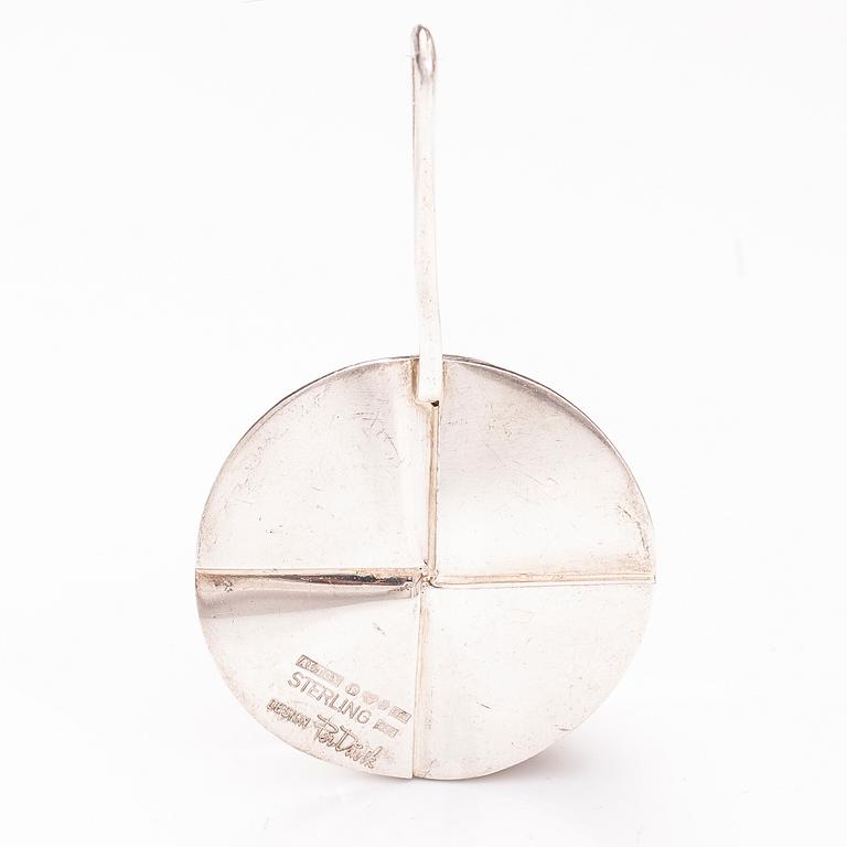 PER DÅVIK, A sterling silver pendant, Alton, Falköping 1976.