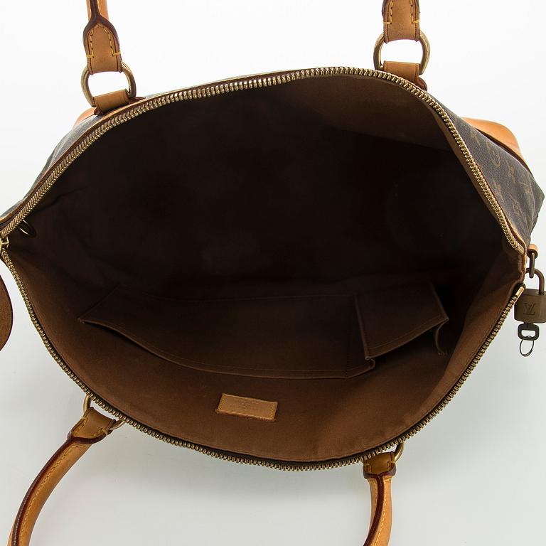 Louis Vuitton, a 'Lockit Horizontal' bag 2006.