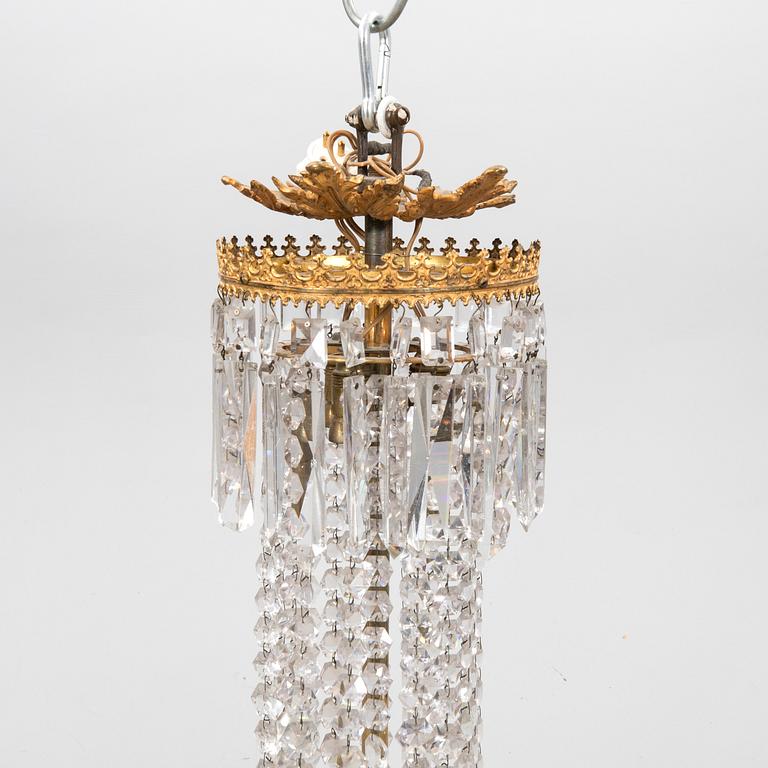 A chandelier around 1900.
