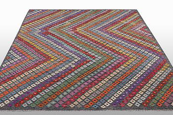 A carpet, kilim, ca 289 x 255 cm.
