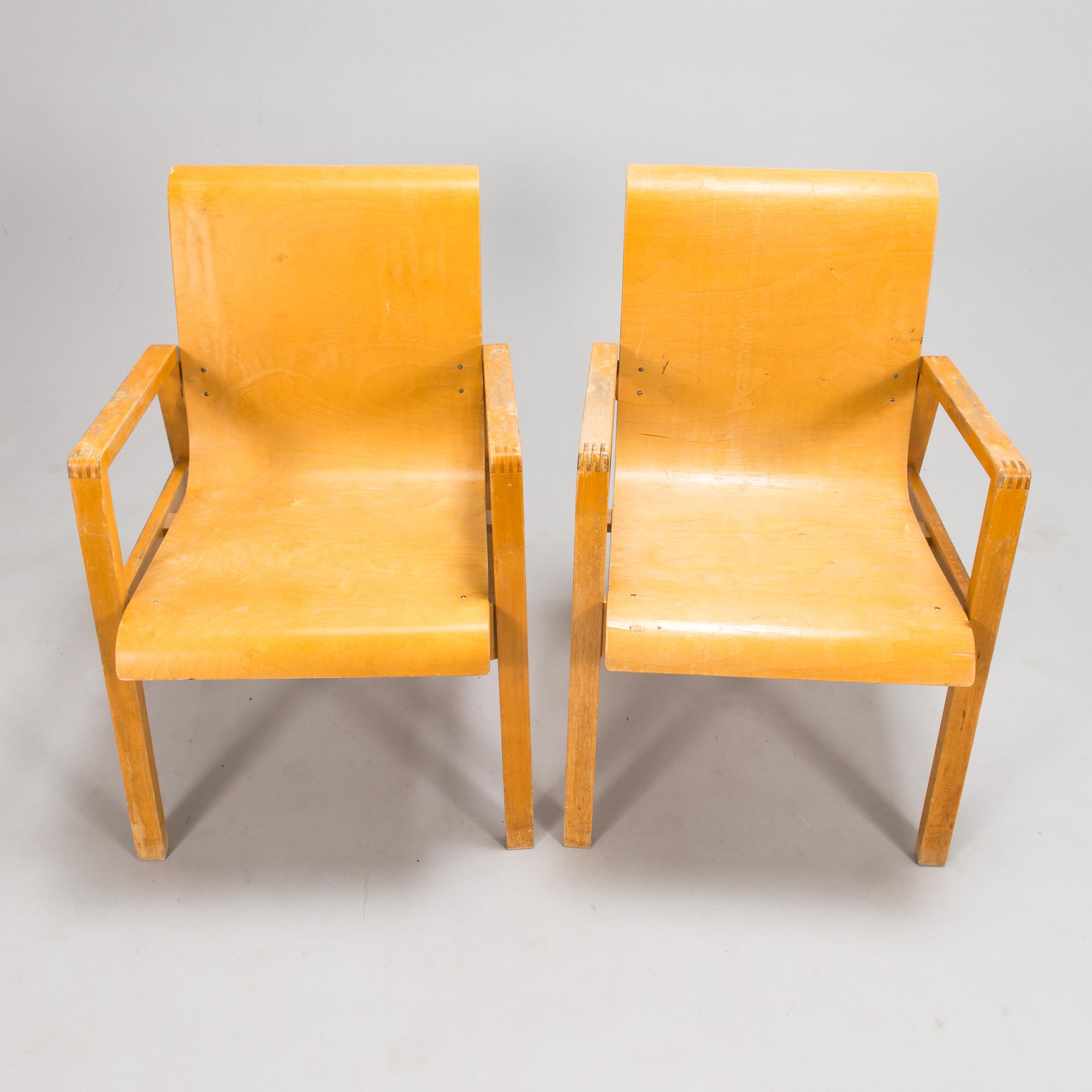 Alvar Aalto, nojatuolipari, malli 51, O.Y. Huonekalu- ja Rakennustyötehdas A.B. 1940/1950-luku.