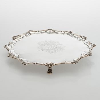 Early George III sterling silver salver, London 1769.