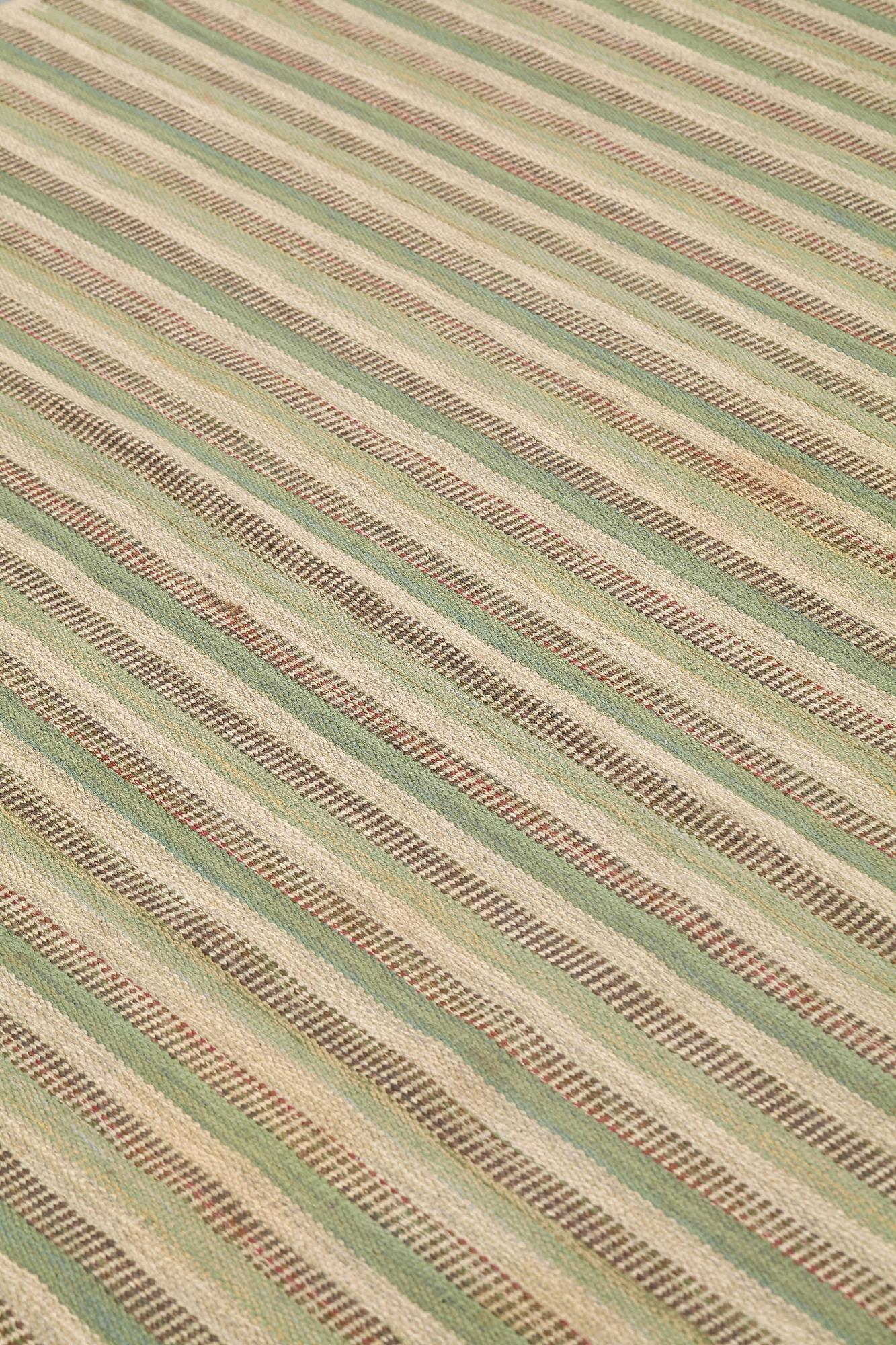 Barbro Nilsson, Matta, "Randig med tvist, grön", rölakan, ca 244,5-245,5 x 226-227 cm, signerad AB MMF BN.