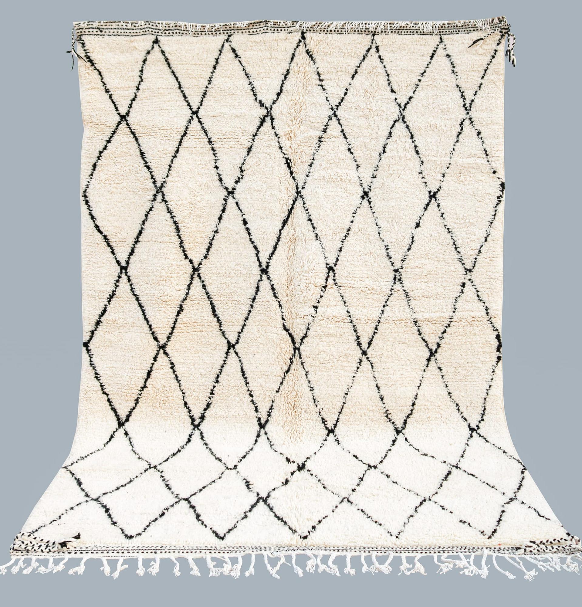 Matto, Morocco, ca 310 × 215 cm.