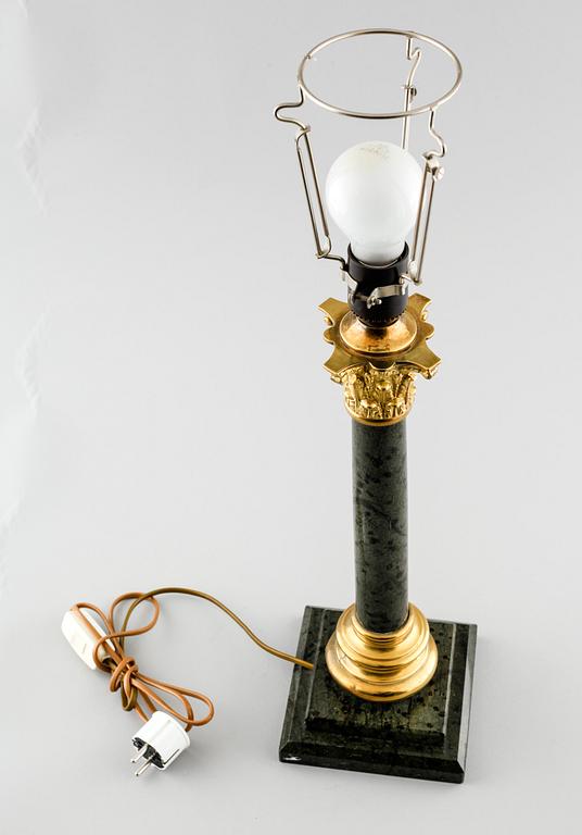 A table lamp from the latter half of the 20th century.