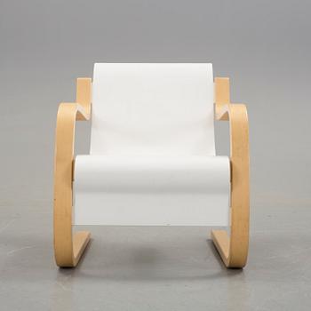 ALVAR AALTO, a model 402 easy chair for Artek 21st century.