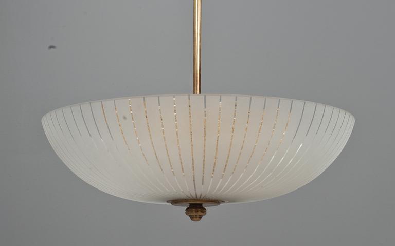 TAKLAMPA, glas, sannolikt Orrefors, 1900-talets första hälft.