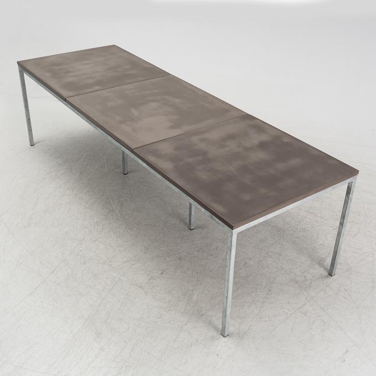 Matbord, "Mystic Concrete Collection", MBJ Design, Mats Bernhard Jönsson, Göteborg.