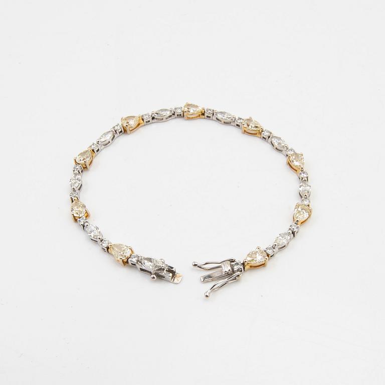 Armband, 18 k guld och vitguld med briljanter.