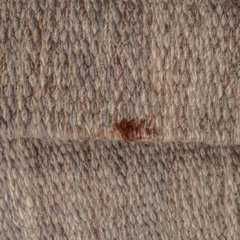 A carpet, flat weave, ca 198,5-200 x 137-139,5 cm, signed BA(?), probably Sweden.