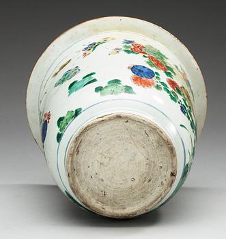 YTTERFODER, porslin. Qing dynastin, Kangxi (1662-1722).