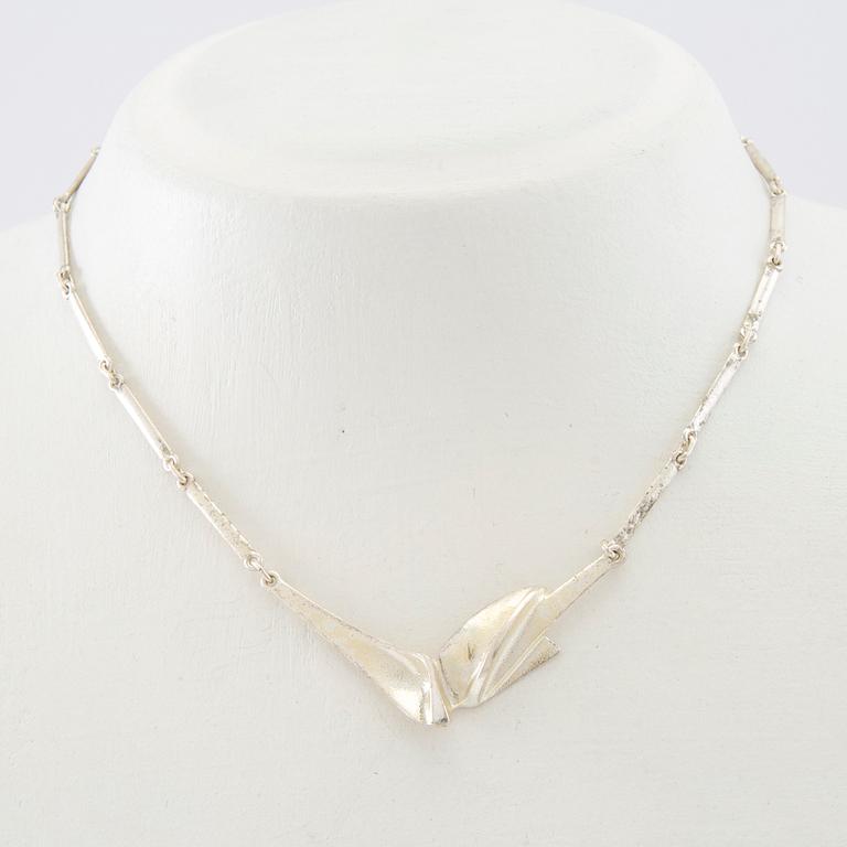 Zoltan Popovits, necklace "Hespera" silver, Lapponia 1989.