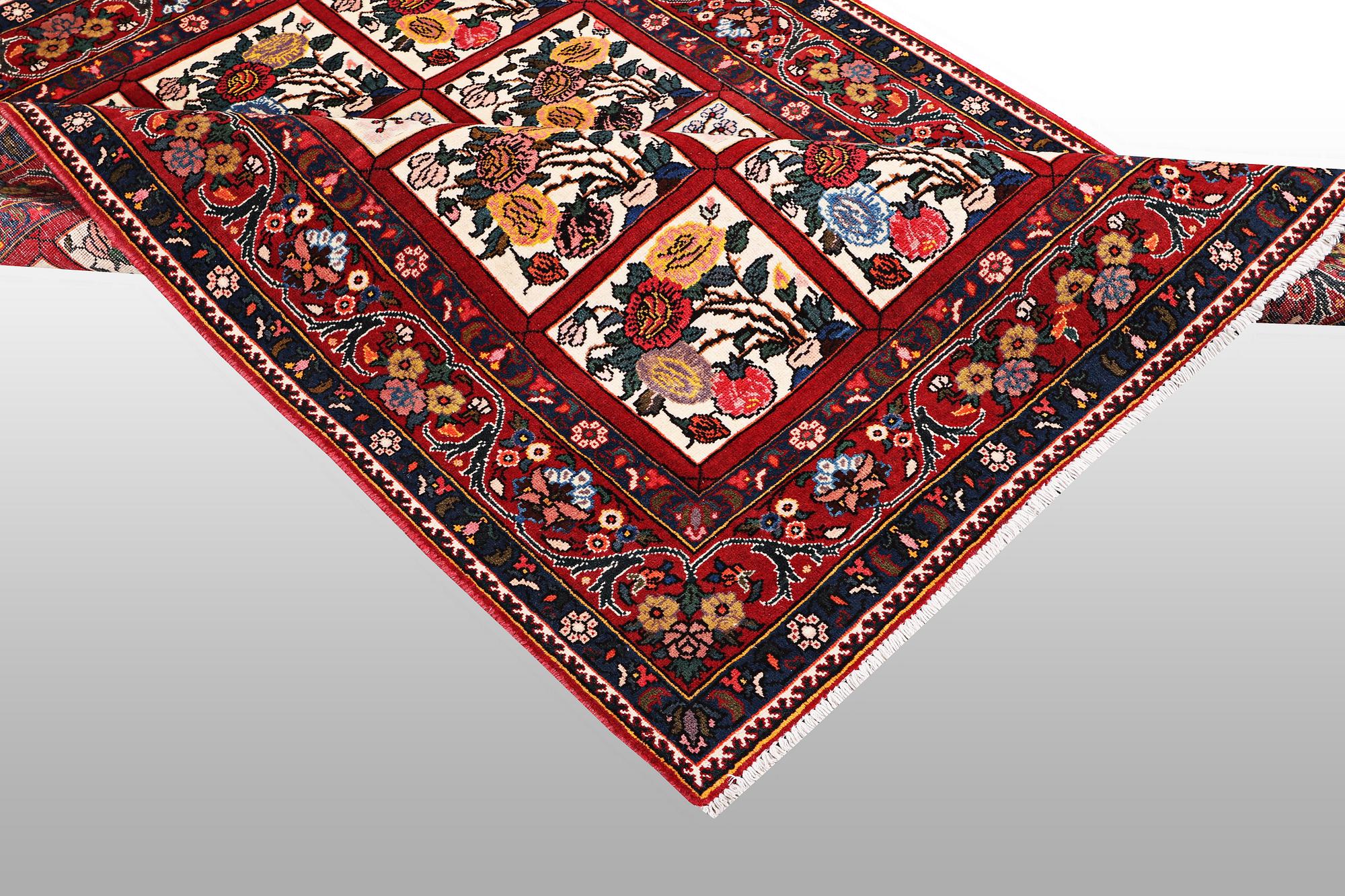 A carpet, Bakthiari, ca 190 x 140 cm.