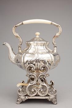 TEKÖK på RECHAUD, silver, Fritze & Finger, Tyskland, 1800-talets andra hälft. Vikt ca 638.