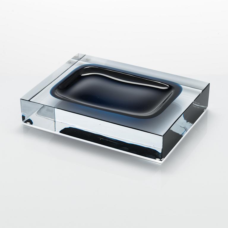 Harri Koskinen, An 'Alue' Pro Arte glass sculpture signed Harri Koskinen, Iittala 2000 12/30.