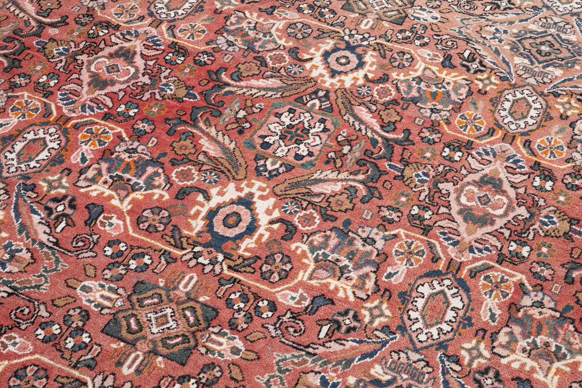 Matta, Mahal, ca 420 x 330cm.