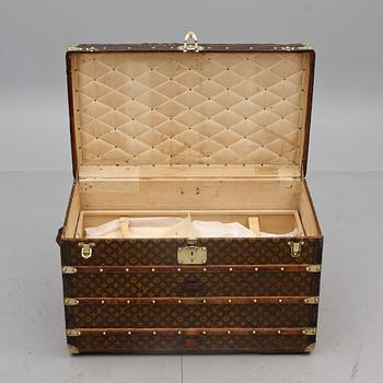 LOUIS VUITTON, a Monogram canvas trunk, early 20th century.