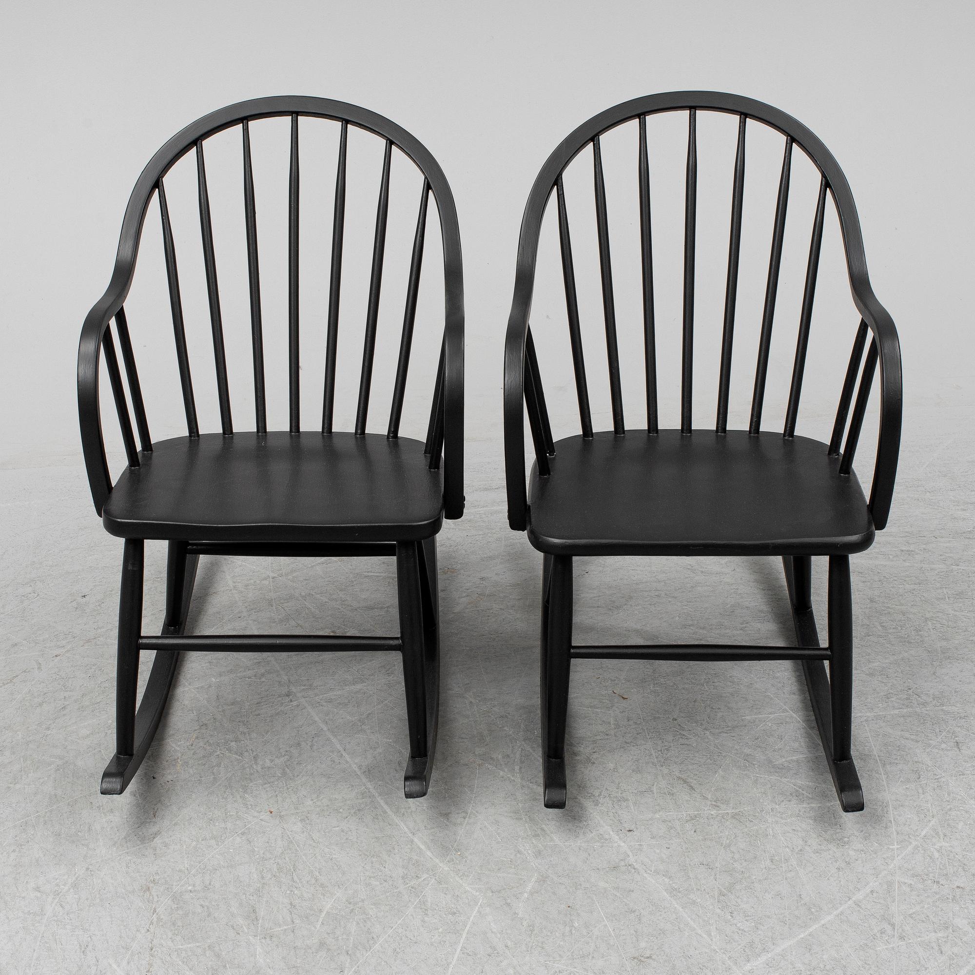 A PAIR OF ROCKING CHAIRS EDSBYVERKEN, second half of the 20th century.