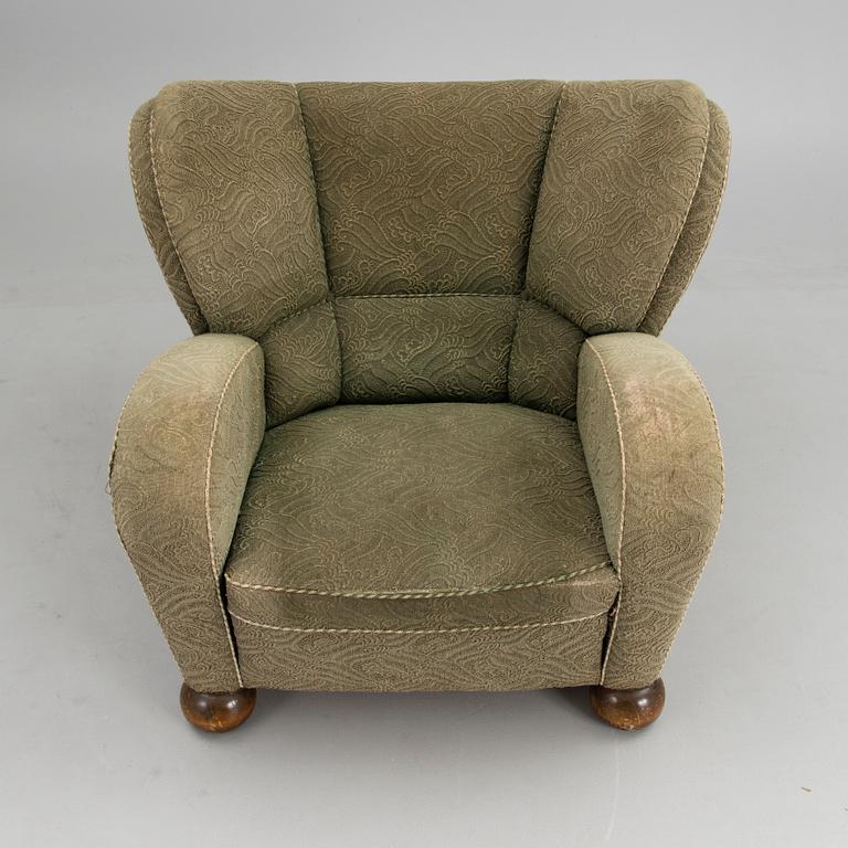 An 'Aulanko-model' armchair designed in 1939.