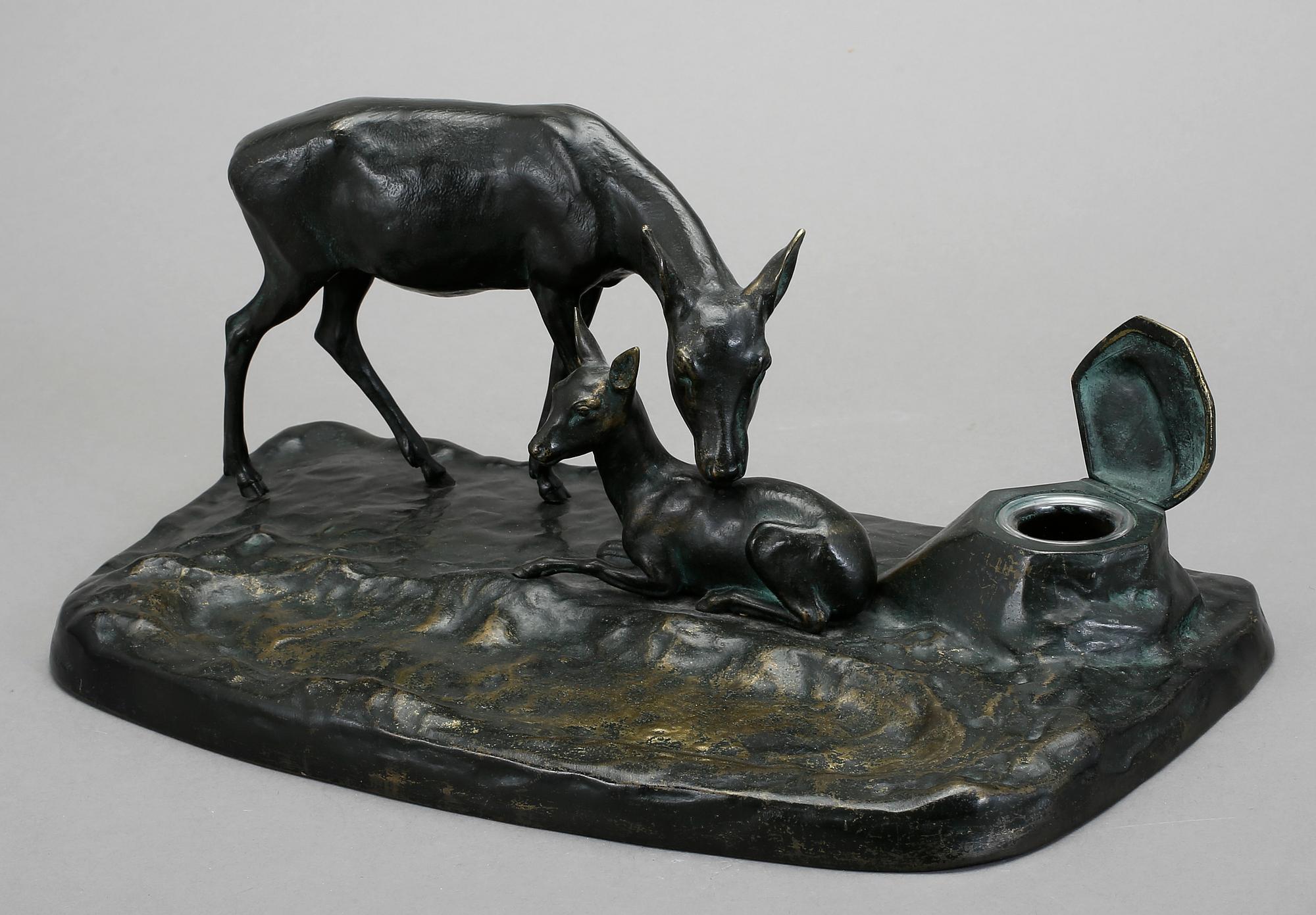 SKRIVSTÄLL, brons, signerad Thuss, Argentor, Wien, 1900-talets första hälft.