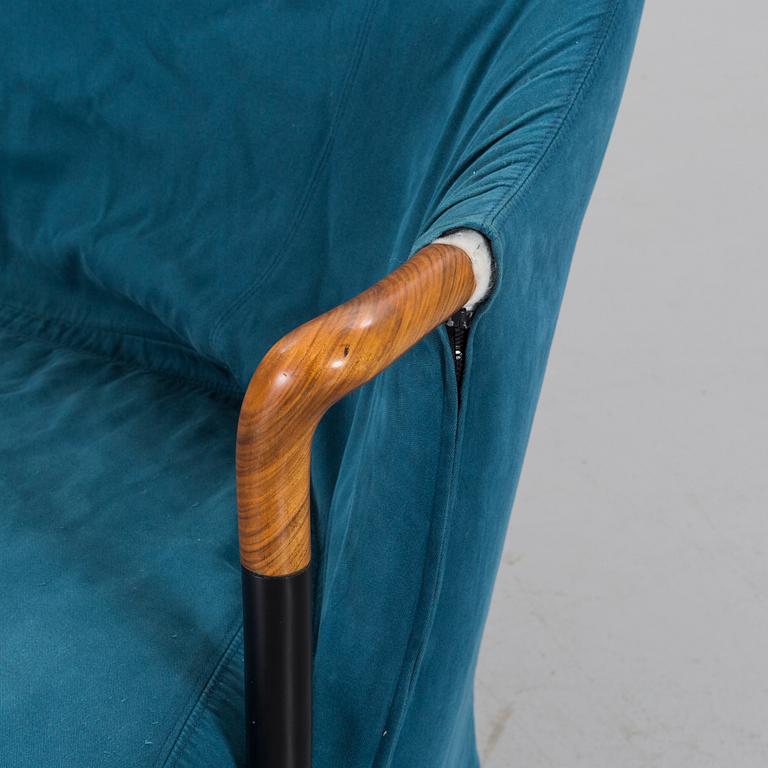 A "PROGETTI" SOFA BY UMBERTO ASNAGO FOR GIORGETTI.