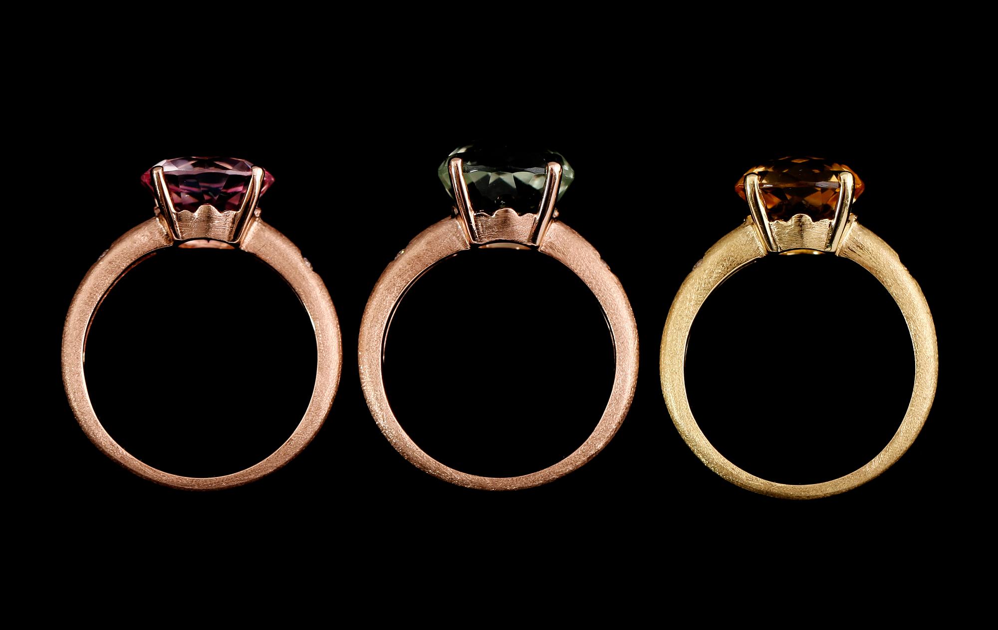 RINGAR, 3 st, 18 k matterat gult och roséguld, brioletteslipad topas, ametist och citrin samt briljantslipade diamanter.