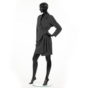 THIERRY MUGLER, a two-piece suit consisting of jacket and skirt.