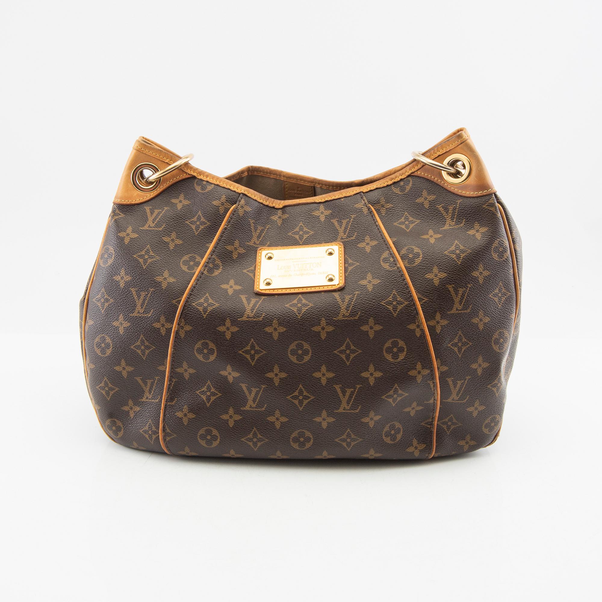 Louis Vuitton,