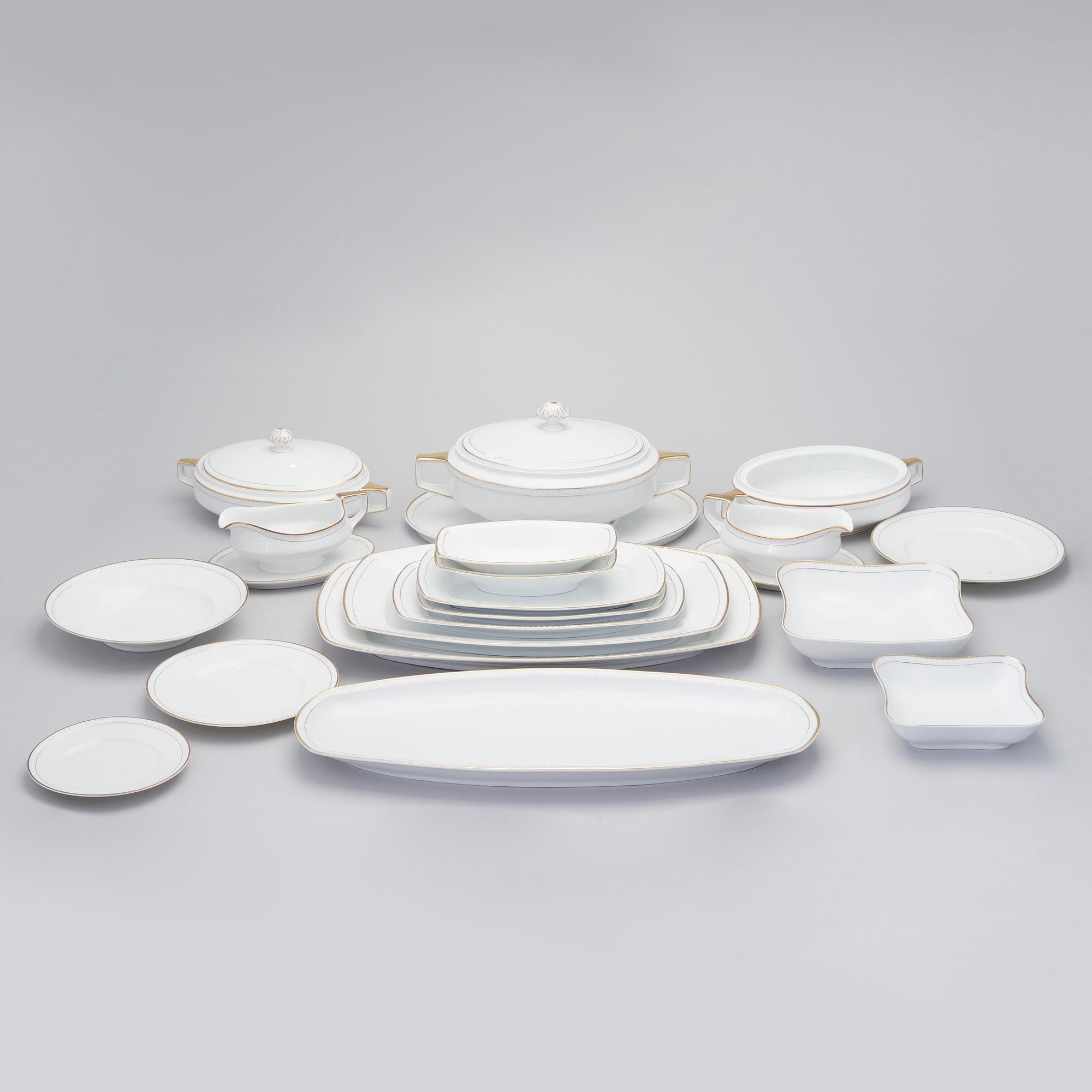 A porcelain dinnerware consisting of 86 pieces, "Silesia" Porzellanfabrik Hermann Ohme Germany 1900-1920.