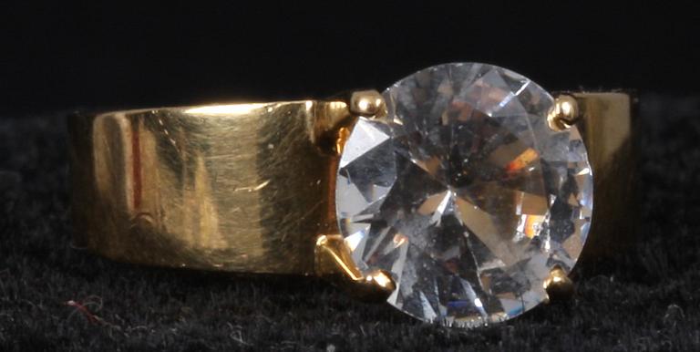 RINGAR, 2 st 18K. 1963 resp 1955.