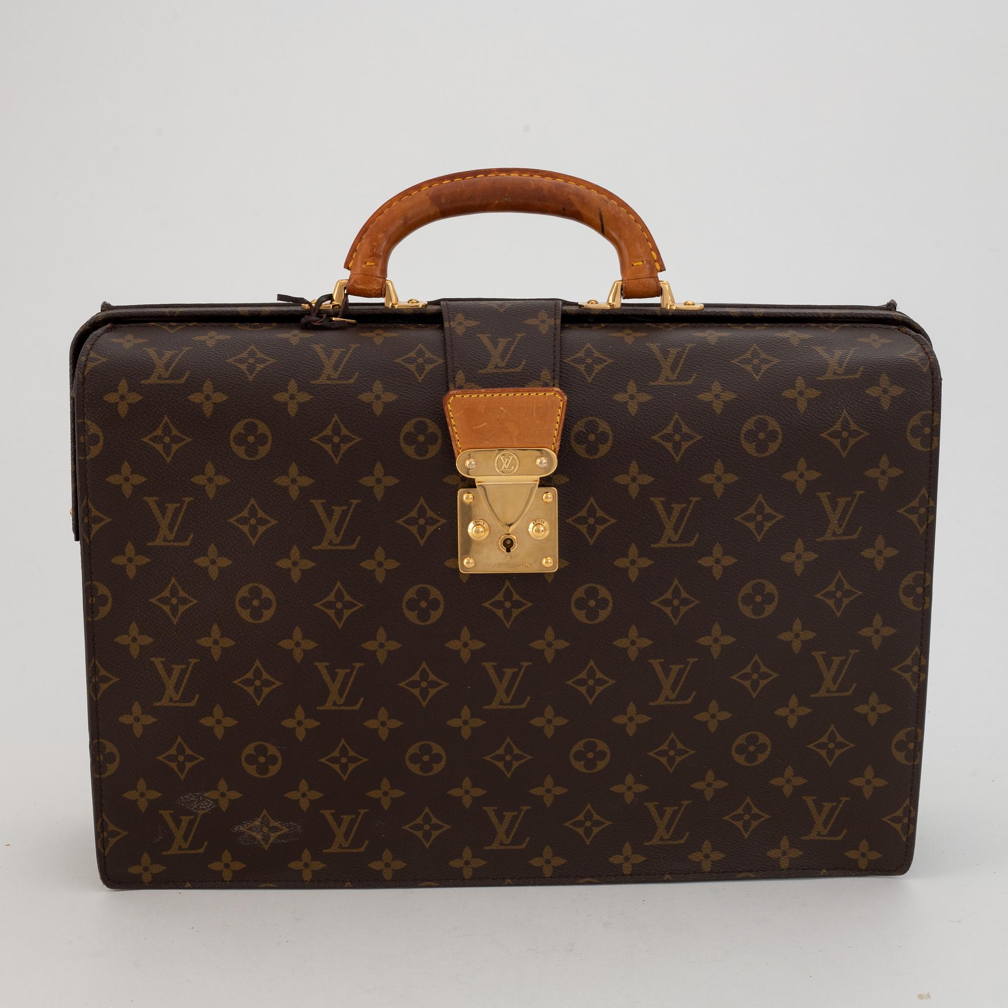 Louis Vuitton, a monogram canvas 'Serviette Fermoir' briefcase.