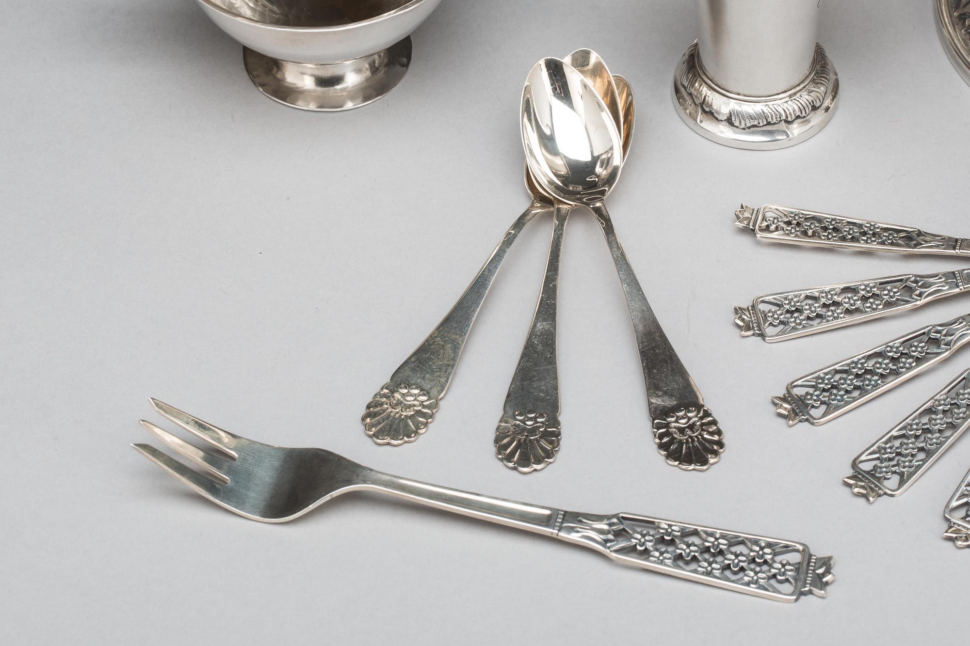PARTI SILVER, 24 st.  Bland annat CESON, Göteborg, Vikt ca 672 g.