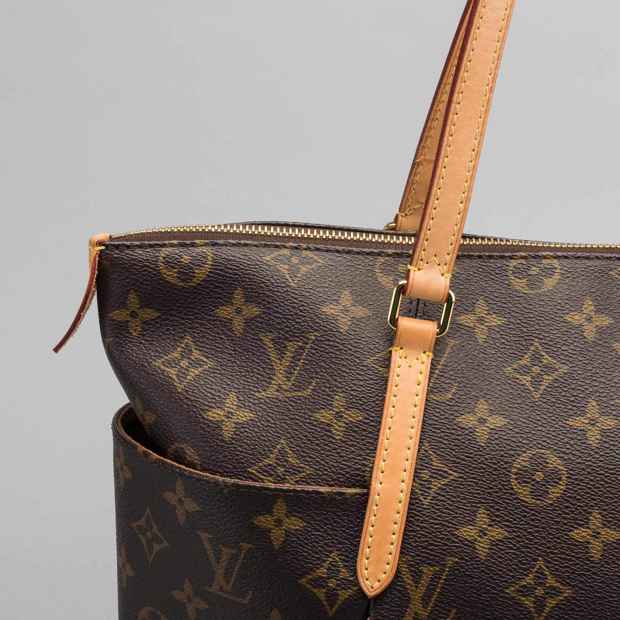 LOUIS VUITTON, "Totally MM", purse.